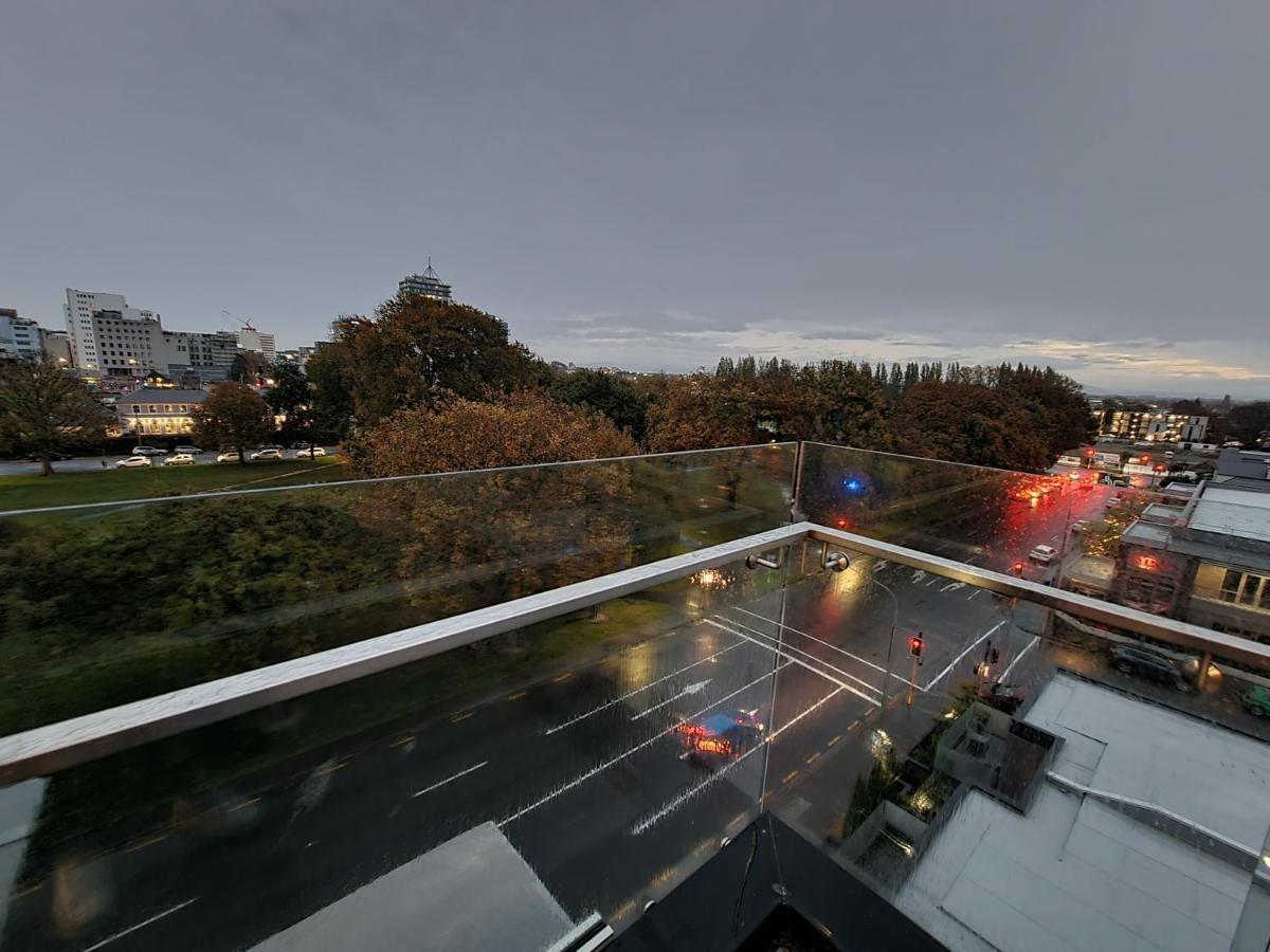 Latimer Loft - Christchurch Holiday Homes Eksteriør bilde