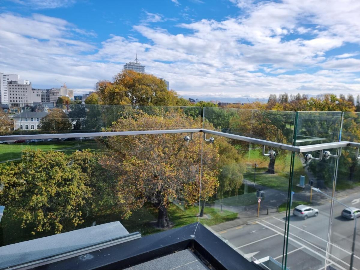 Latimer Loft - Christchurch Holiday Homes Eksteriør bilde