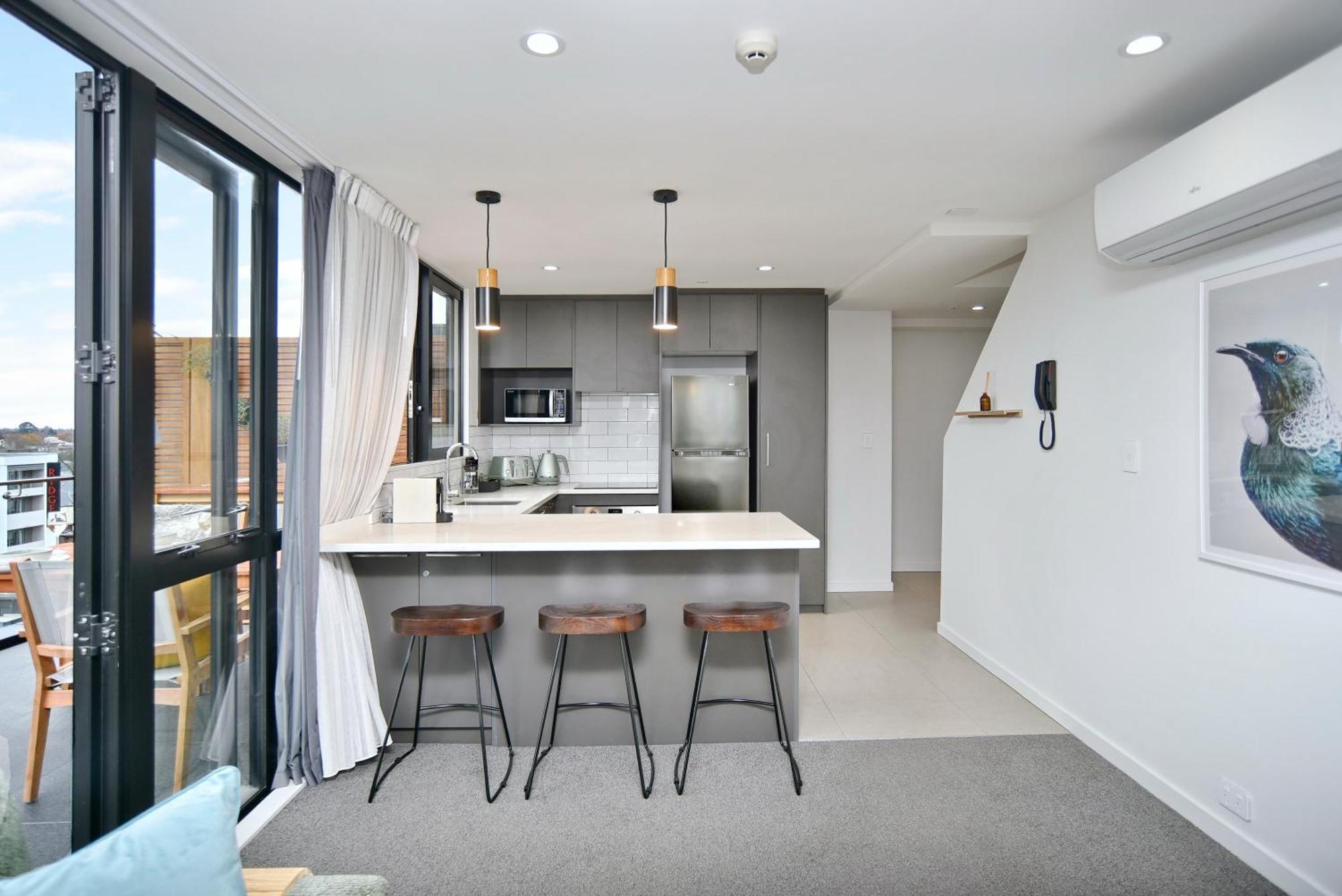 Latimer Loft - Christchurch Holiday Homes Eksteriør bilde
