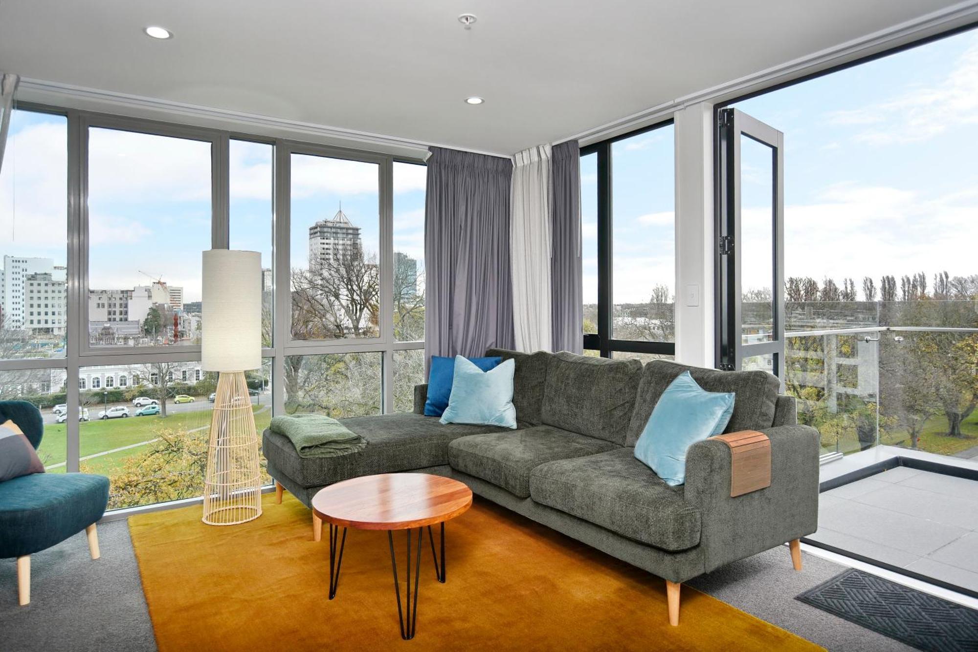 Latimer Loft - Christchurch Holiday Homes Eksteriør bilde